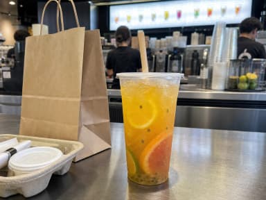 [1,000 ct] 20 oz Clear Plastic Cold Cups | PET | 93 mm product scene